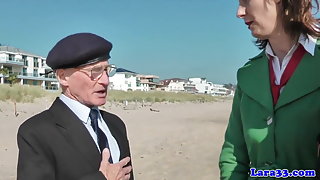 وکیل رایگان, پورنو سالمندان, انجمن 8