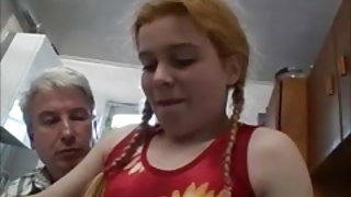 نه نوه از محصول ذرت خواستار گرد برای بارگیری در این هفته ، فیلم عکس ها و ویدئوها