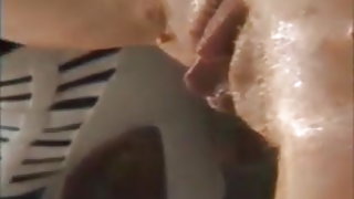 آلمانی بالغ, ویدئو توالت, انجمن شکنجه