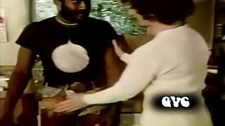 شیرین جوان رایگان نرم و انجمن گناهان 1973, چگونه به جنسیت